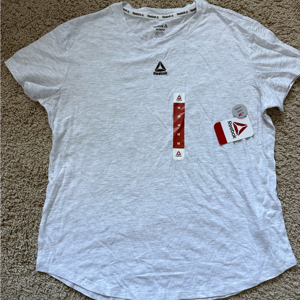 Reebok Women’s Light Gray Short Sleeve Tee